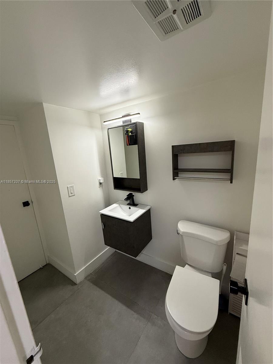 Photo of 3625 Country Club Dr  #PH5, Aventura, Florida, 33180 - 