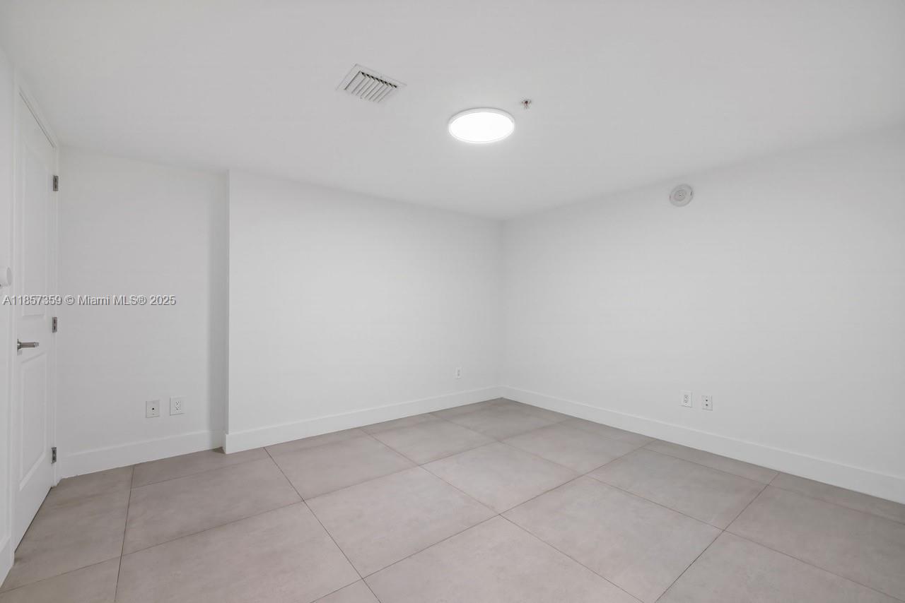 Photo of 400 Sunny Isles Blvd  #1602, Sunny Isles Beach, Florida, 33160 - 