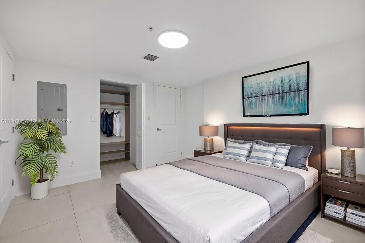 Photo of 400 Sunny Isles Blvd  #1602, Sunny Isles Beach, Florida, 33160 - 