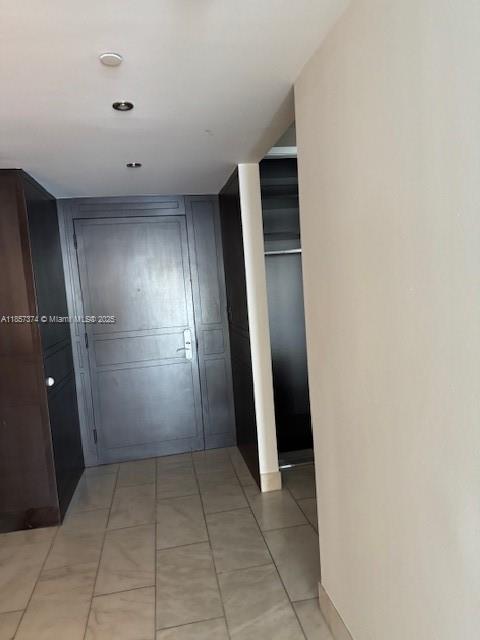 Ver detalles PH4402 3 / 5 2570 sq. ft. $ 2025-08-12 0 foto
