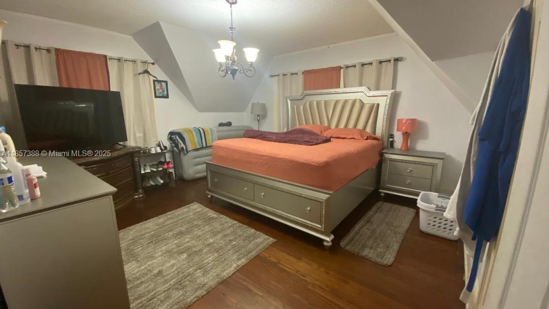   /  2582 sq. ft. $ 2025-08-12 0 Photo