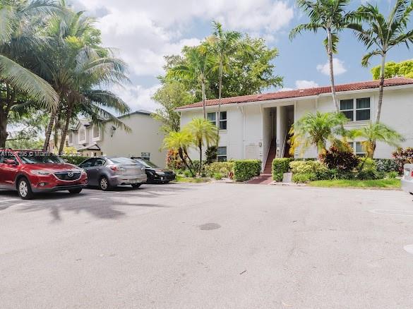 See details / 3296 sq. ft. $ 2025-08-12 0 Photo