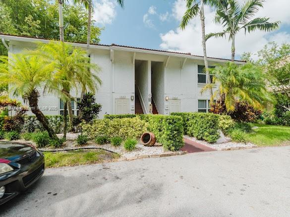 See details / 3296 sq. ft. $ 2025-08-12 0 Photo