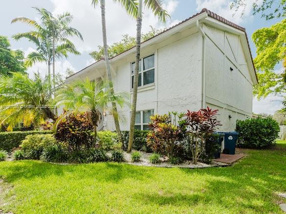 See details / 3296 sq. ft. $ 2025-08-12 0 Photo
