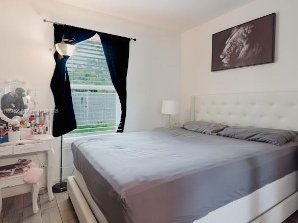 See details / 3296 sq. ft. $ 2025-08-12 0 Photo
