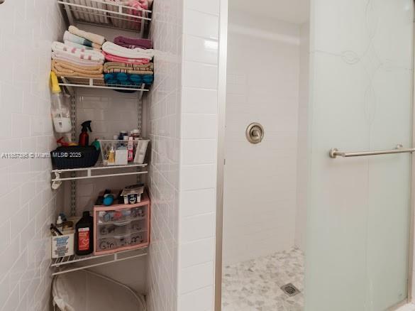 See details / 3296 sq. ft. $ 2025-08-12 0 Photo