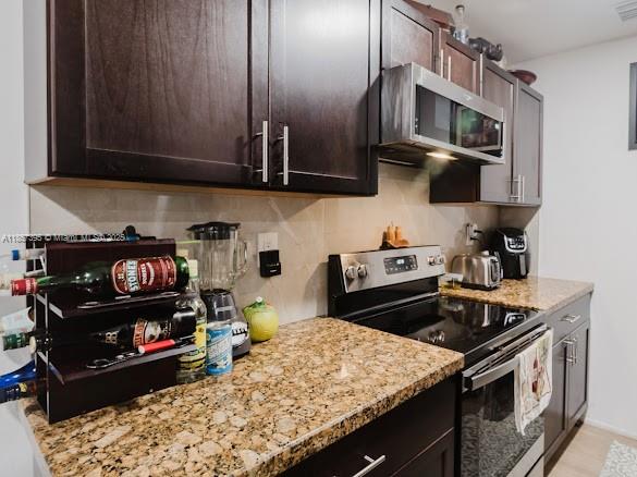 See details / 3296 sq. ft. $ 2025-08-12 0 Photo