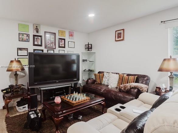 See details / 3296 sq. ft. $ 2025-08-12 0 Photo
