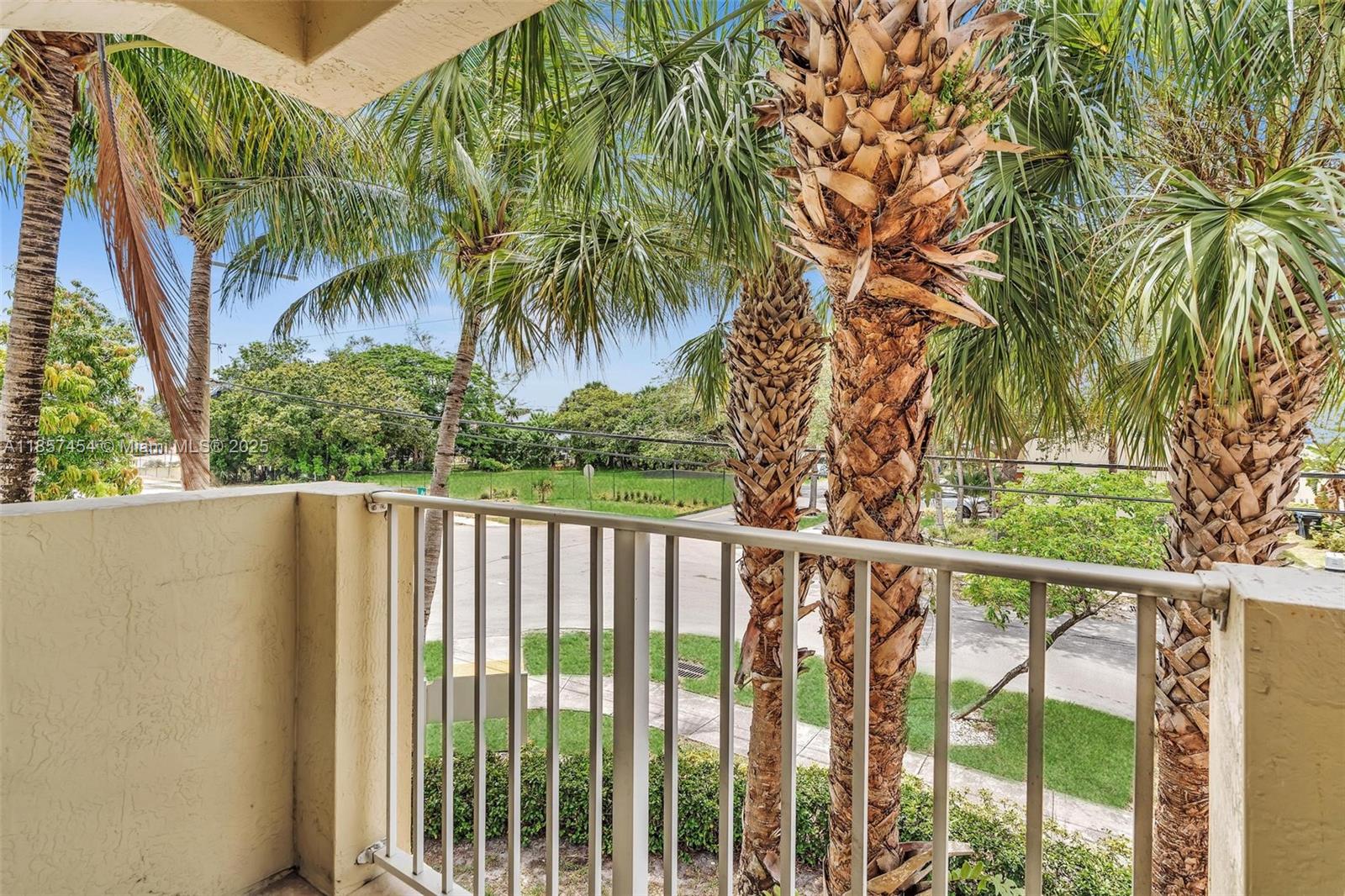 Ver detalles / sq. ft. $ 2025-08-12 0 foto