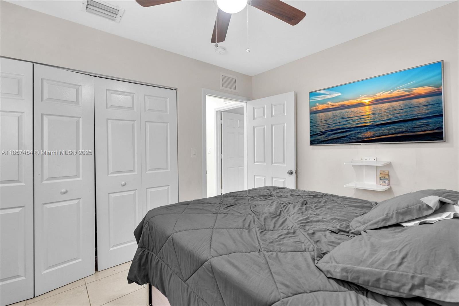 Ver detalles / sq. ft. $ 2025-08-12 0 foto