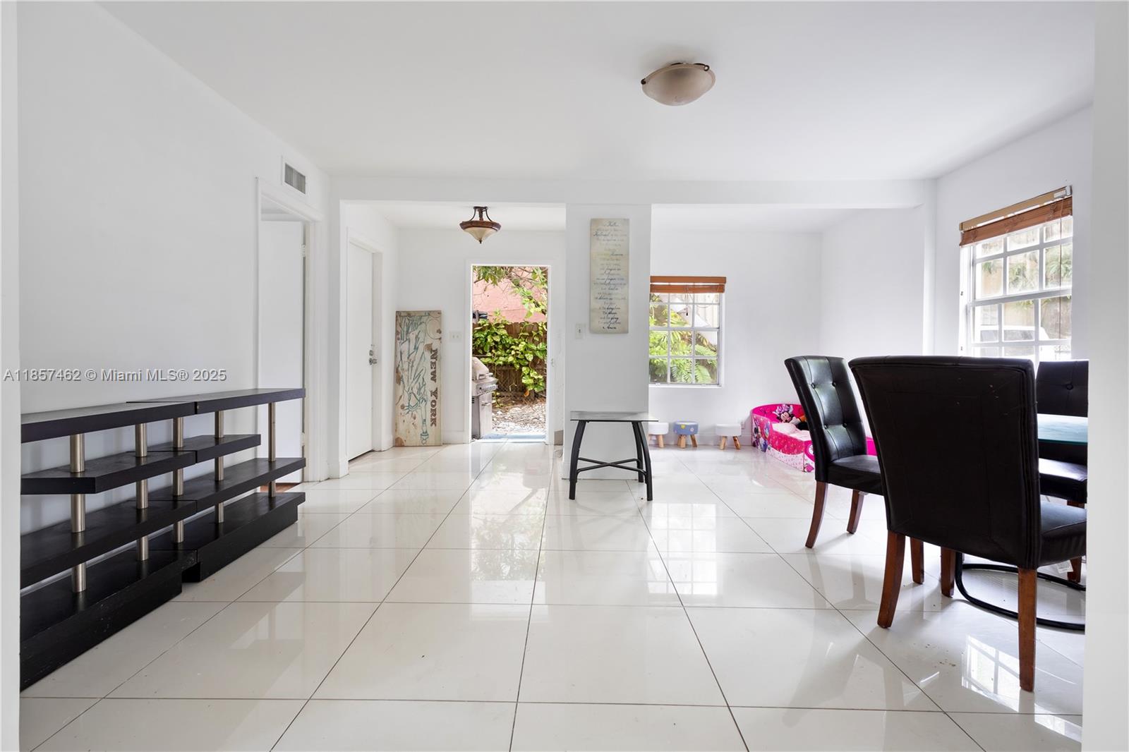   /  1856 sq. ft. $ 2025-08-12 0 Photo