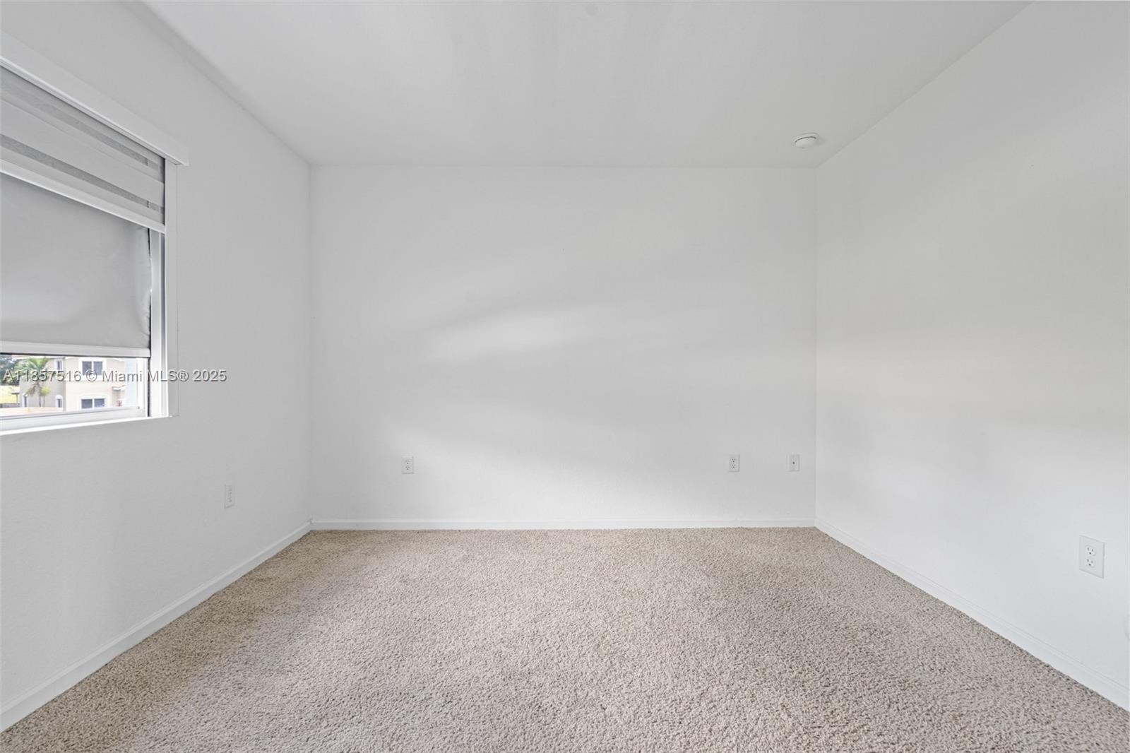 See details 2431 3 / 3 1302 sq. ft. $ 2025-11-10 0 Photo