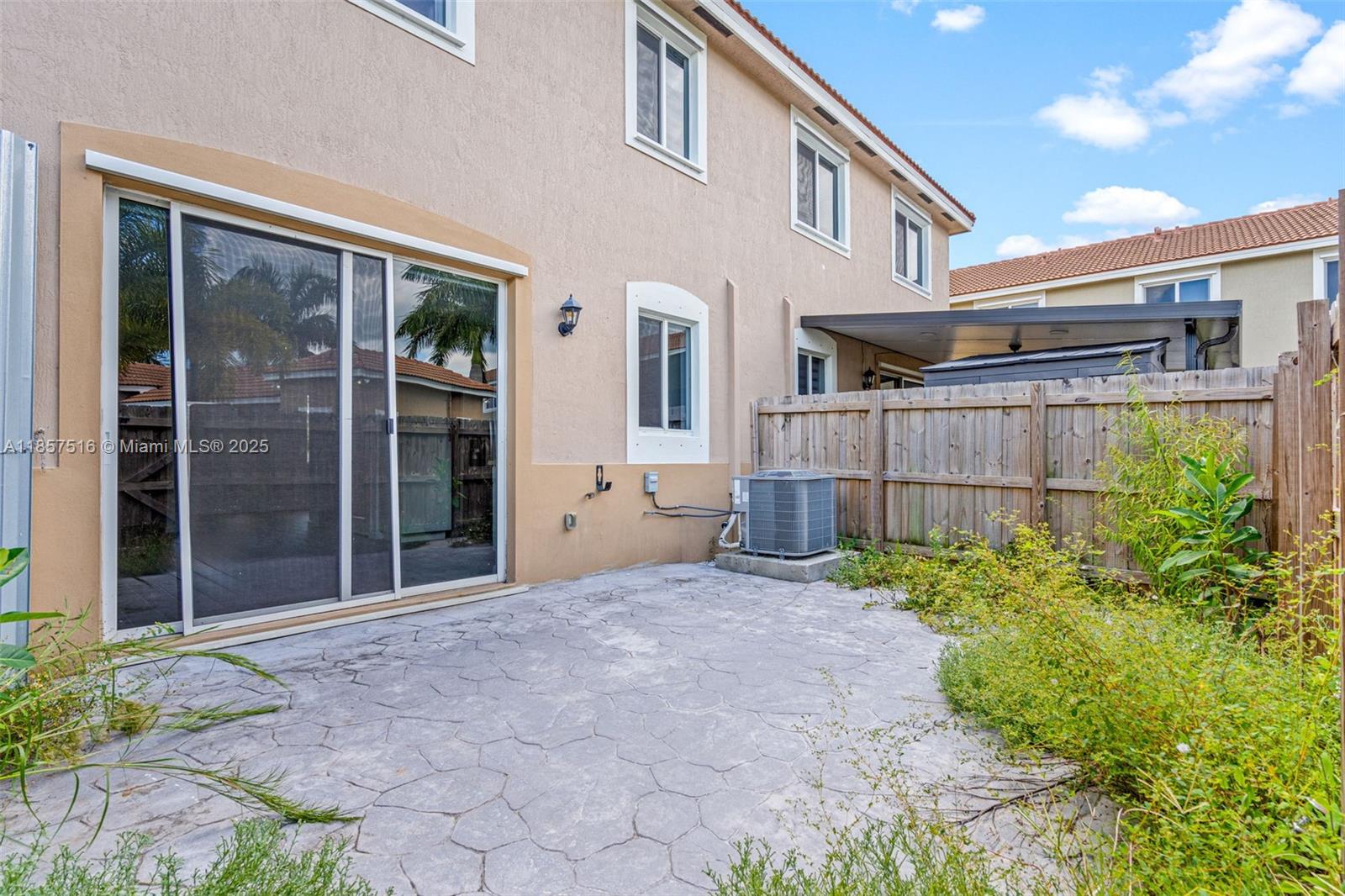 See details 2431 3 / 3 1302 sq. ft. $ 2025-11-10 0 Photo