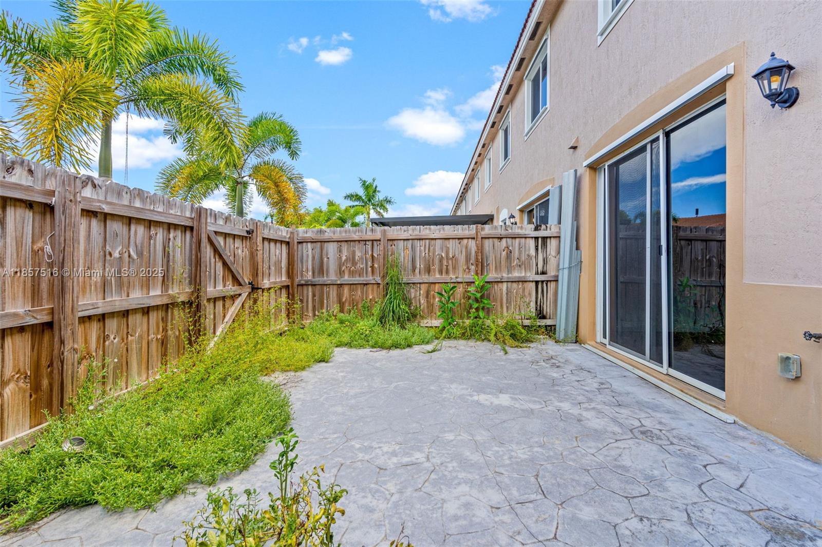 See details 2431 3 / 3 1302 sq. ft. $ 2025-11-10 0 Photo