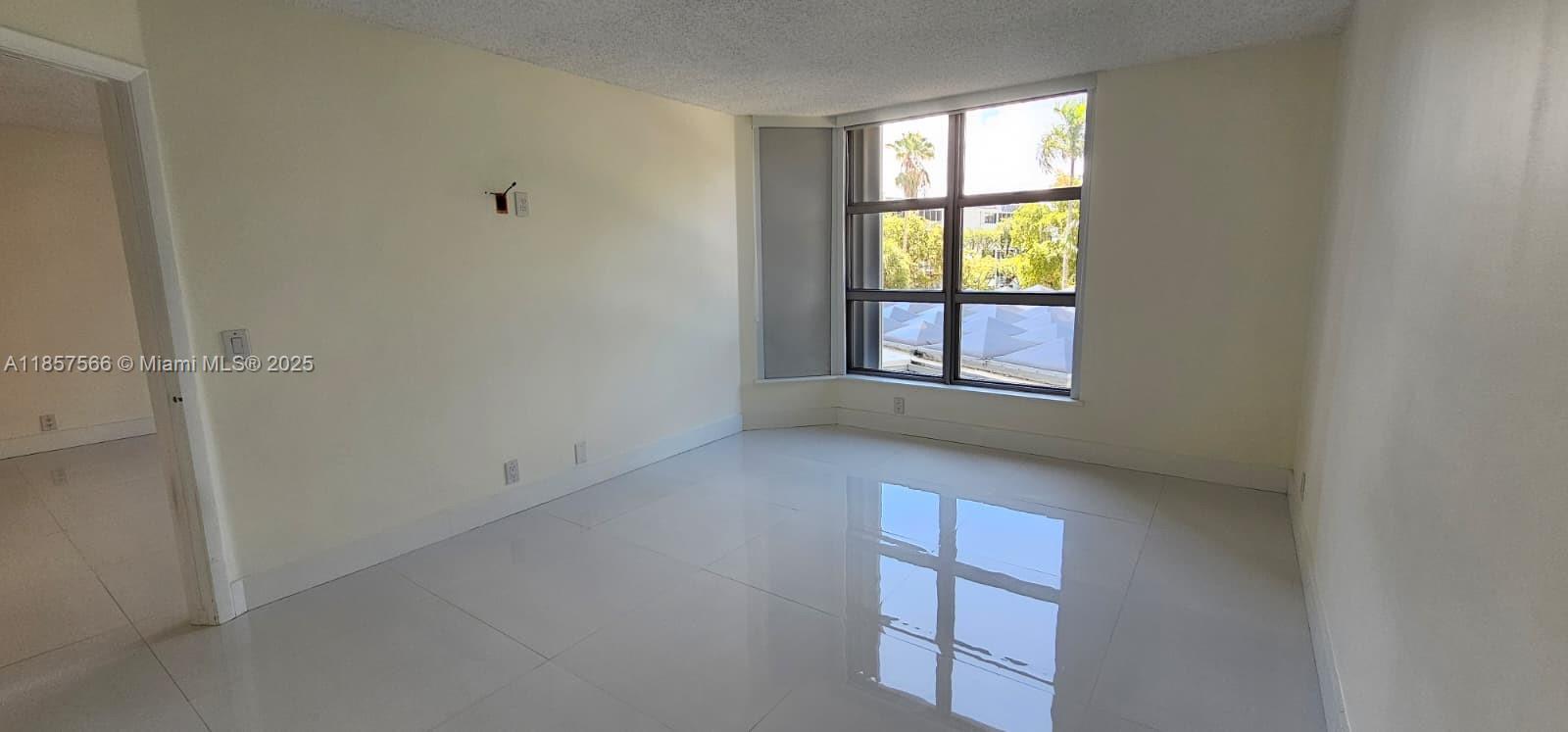 Photo of 3400 192nd St  #303, Aventura, Florida, 33180 - 
