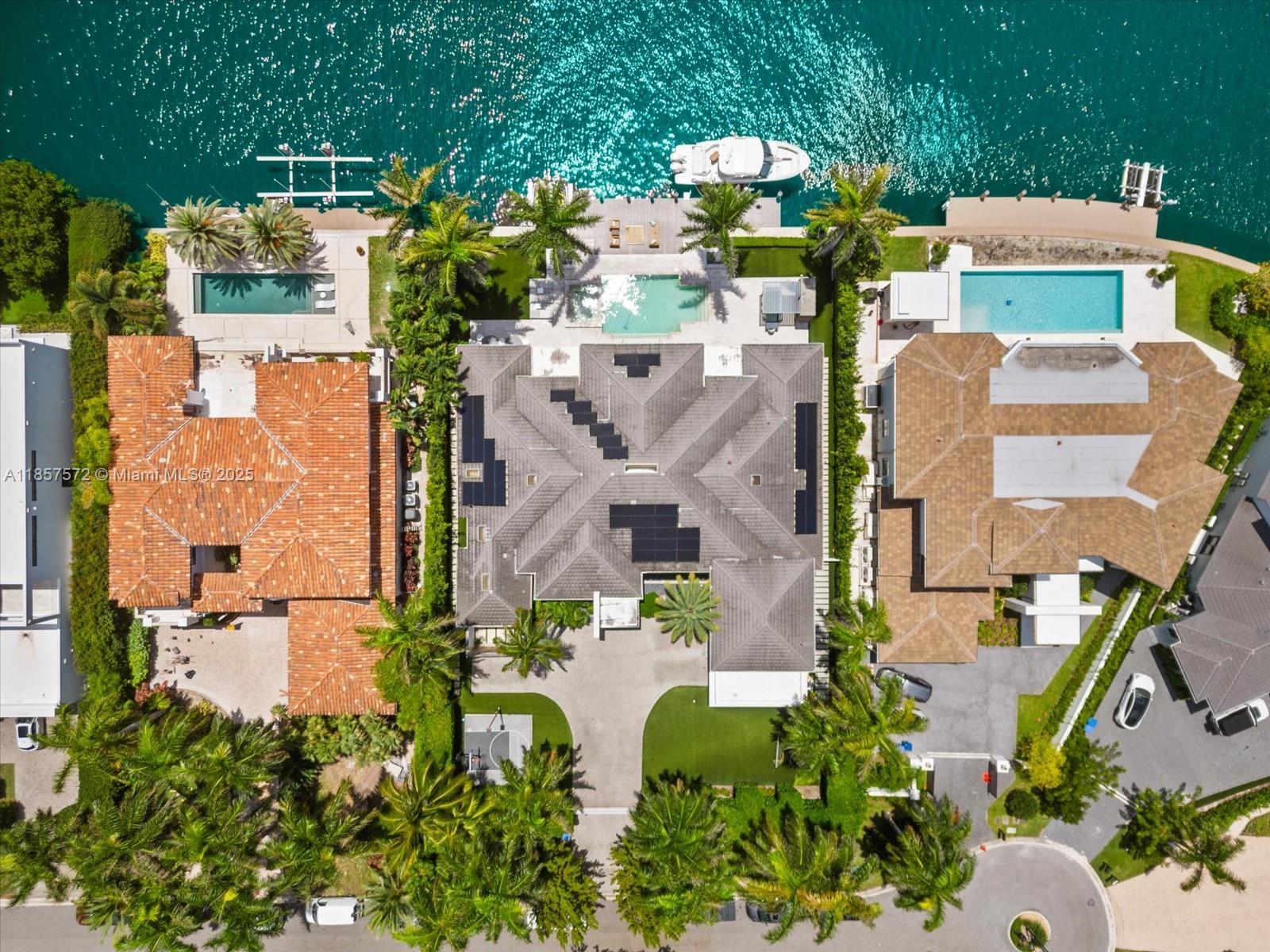 Photo of 224 ISLAND  (224), Golden Beach, Florida, 33160 - 
