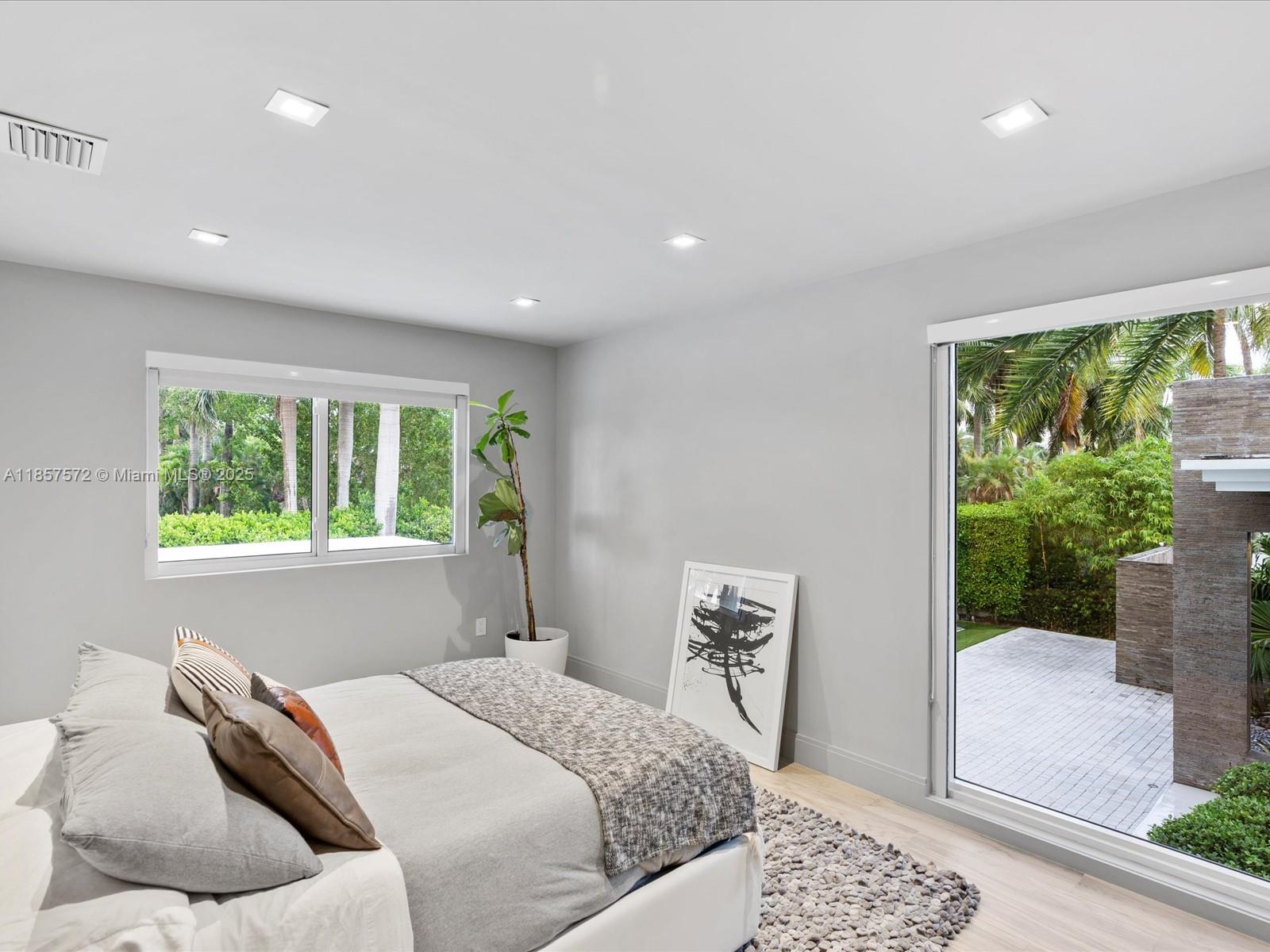 Photo of 224 ISLAND  (224), Golden Beach, Florida, 33160 - 