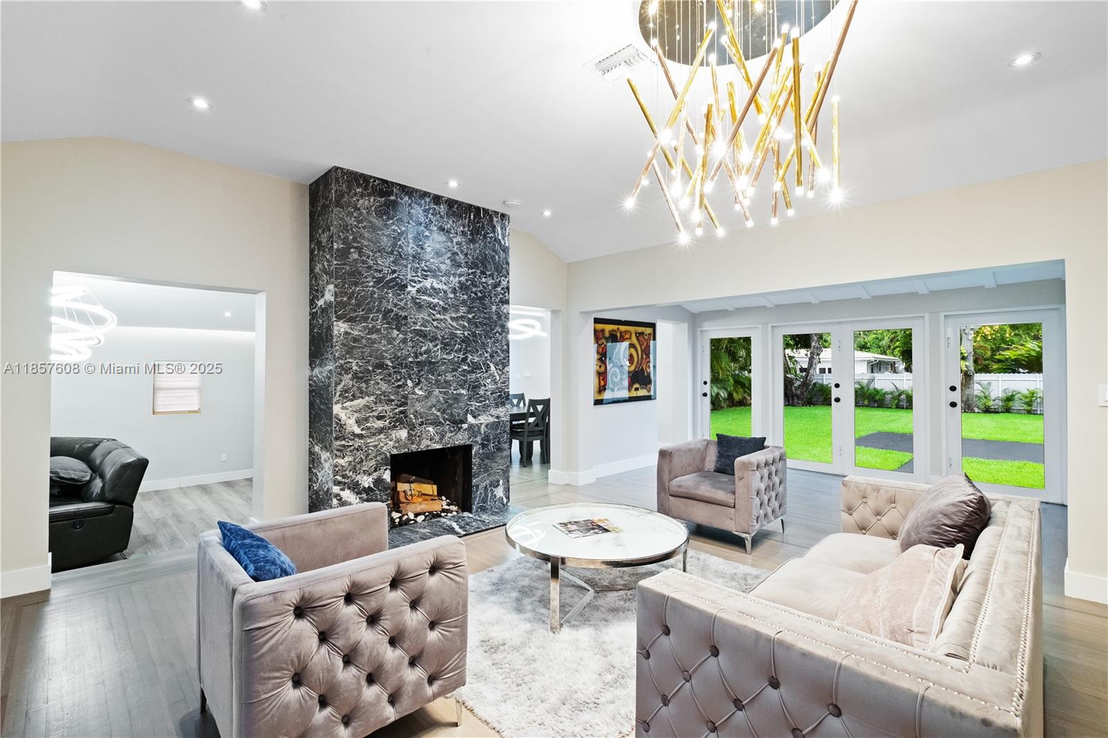 117 4 / 3 2521 sq. ft. $ 2026-01-10 0 Photo