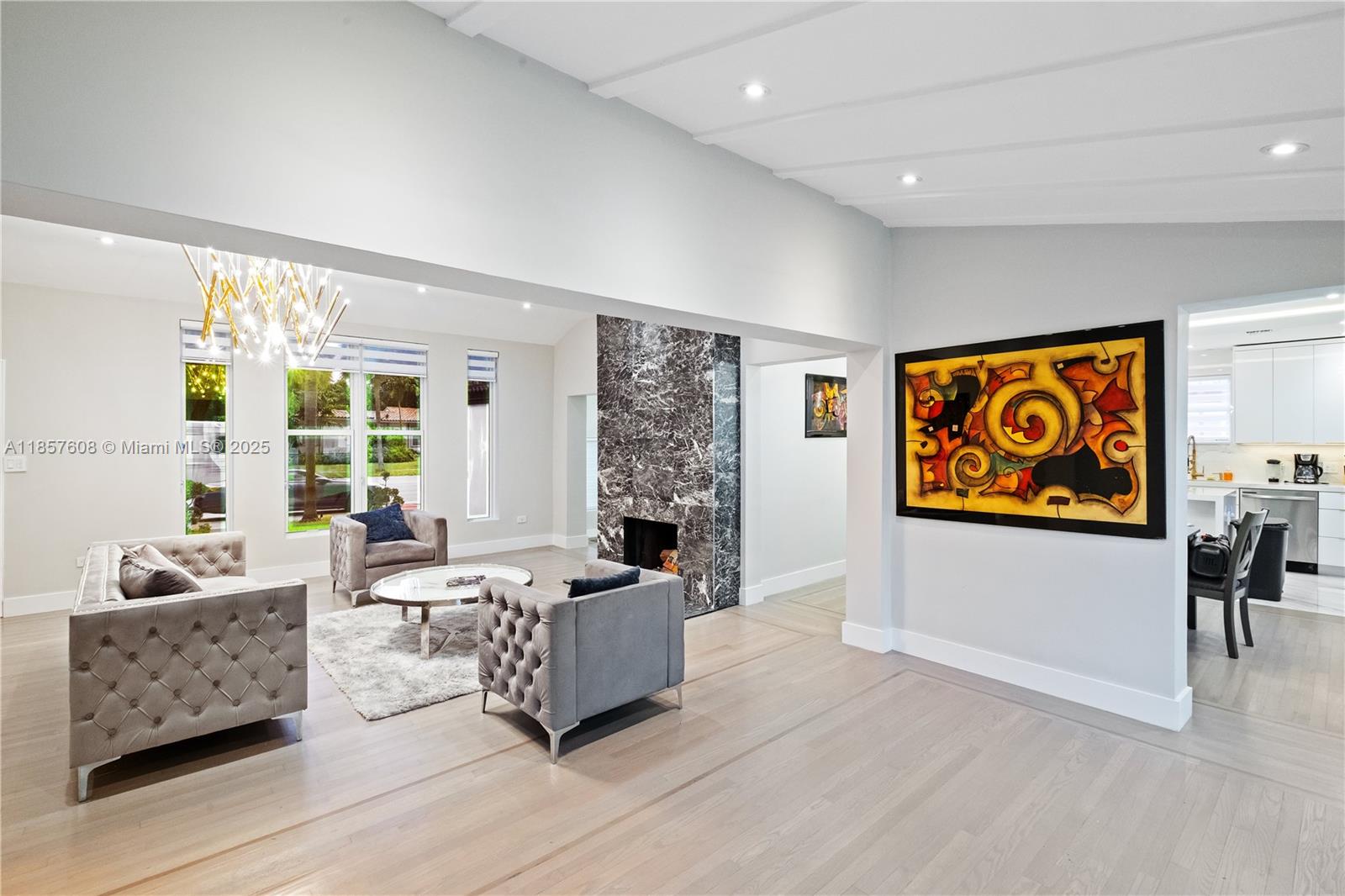 117 4 / 3 2521 sq. ft. $ 2026-01-10 0 Photo