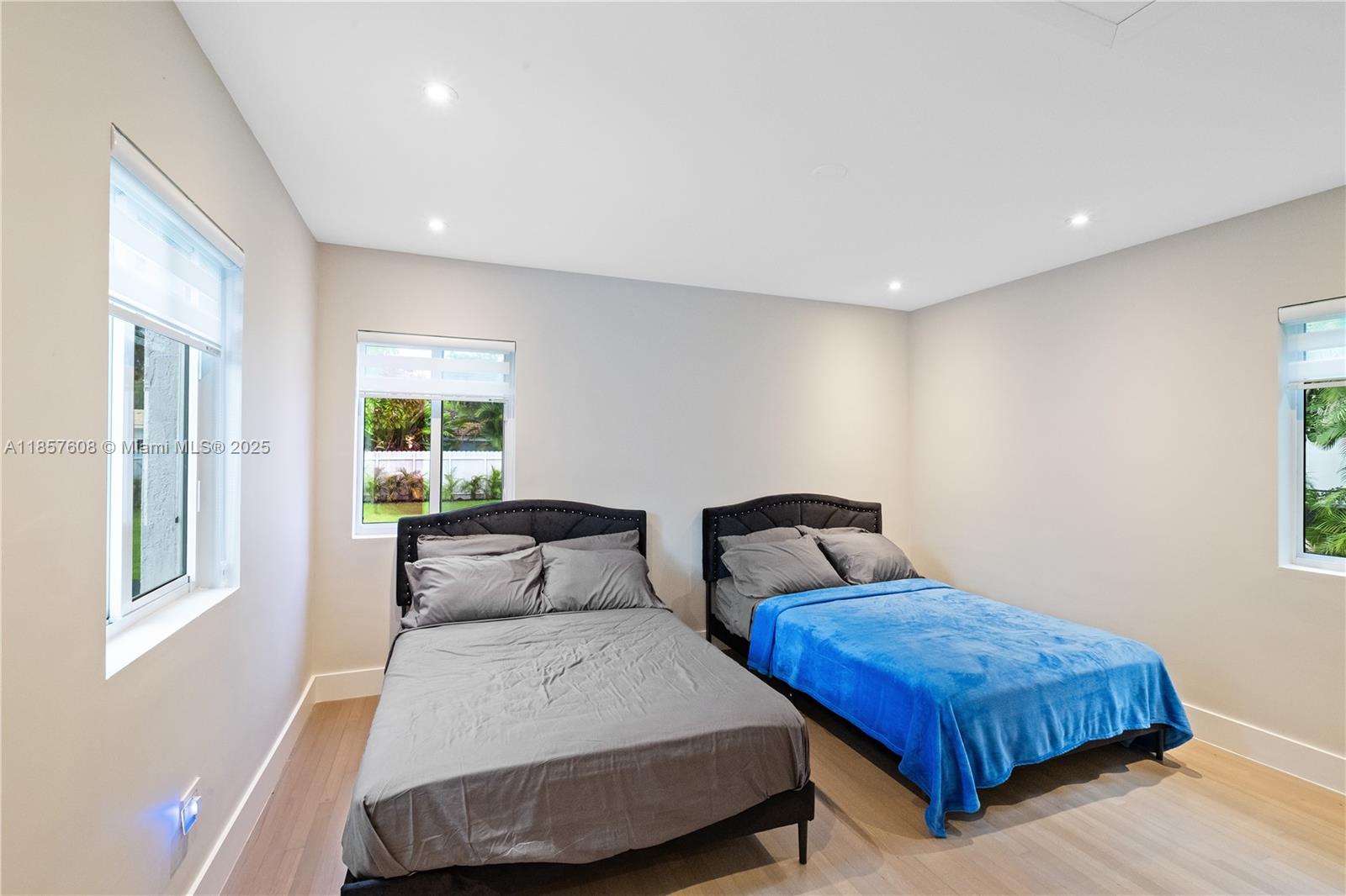 117 4 / 3 2521 sq. ft. $ 2026-01-10 0 Photo