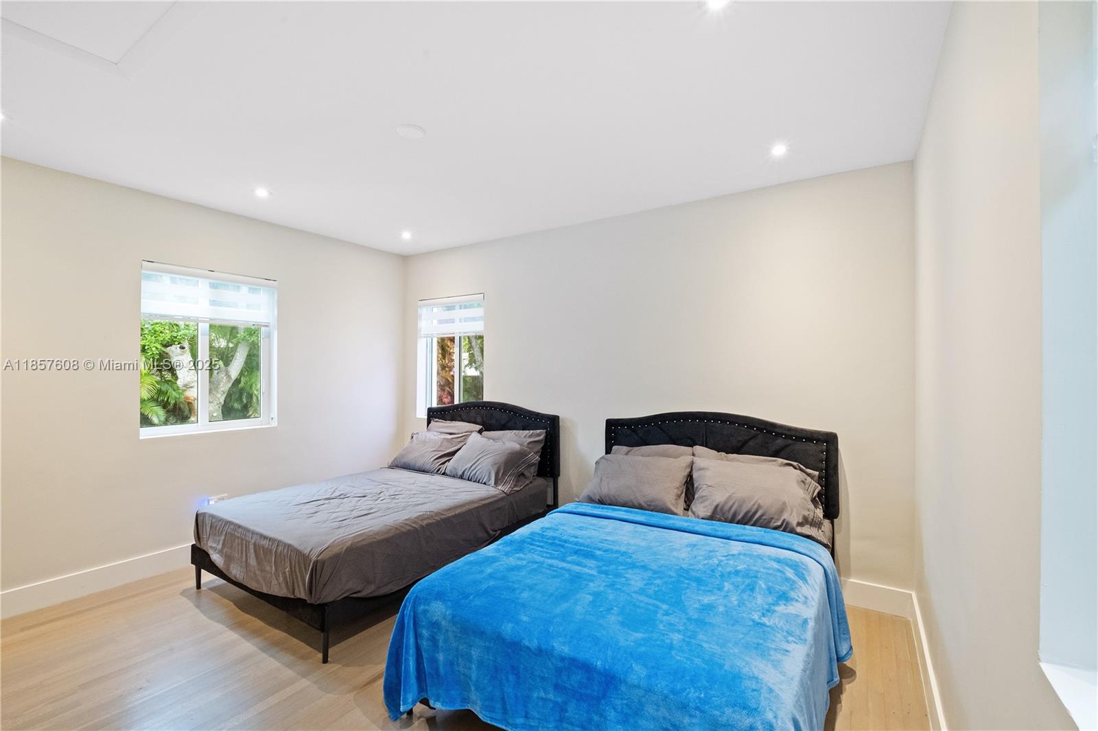 117 4 / 3 2521 sq. ft. $ 2026-01-10 0 Photo