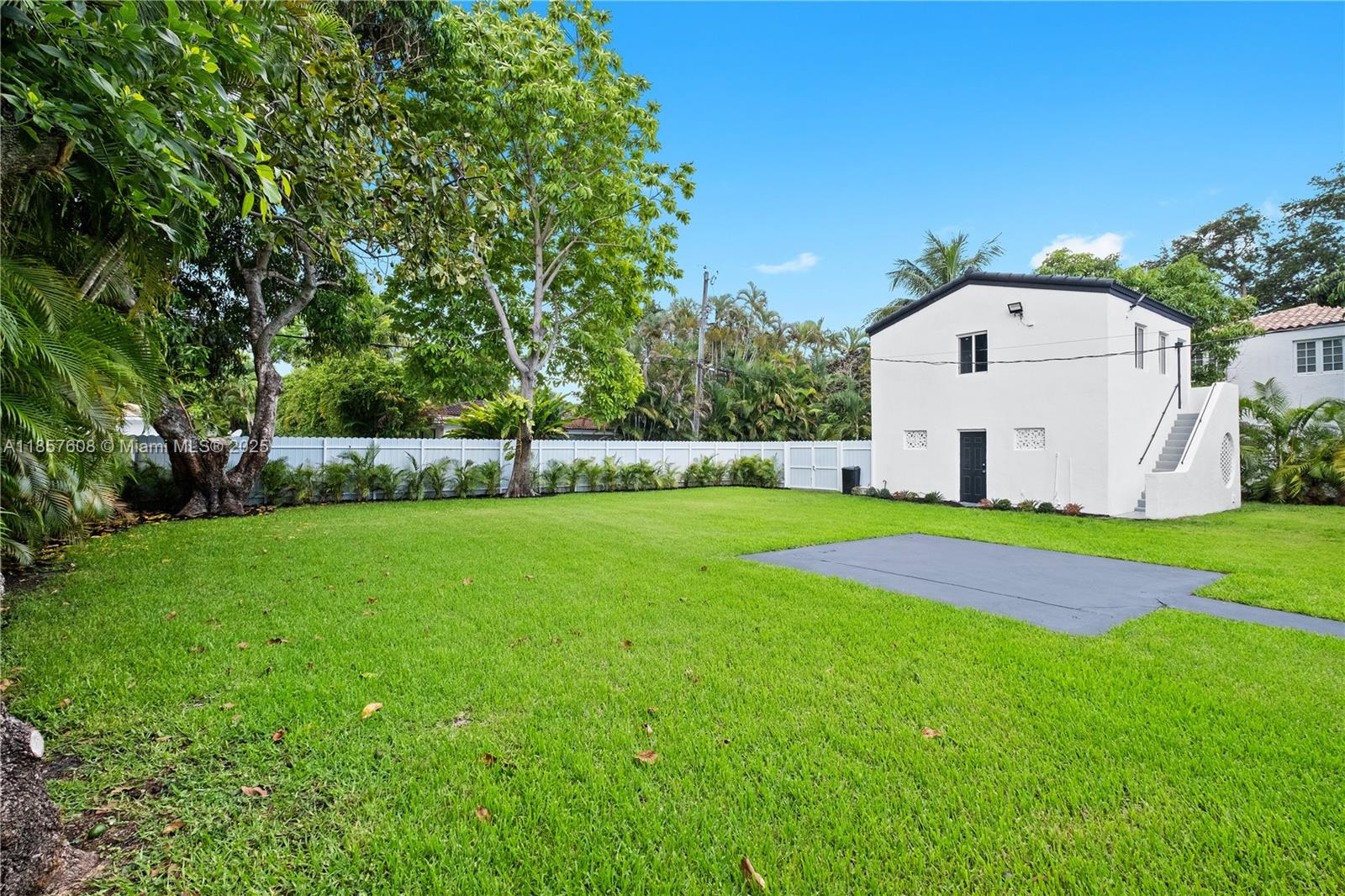 117 4 / 3 2521 sq. ft. $ 2026-01-10 0 Photo