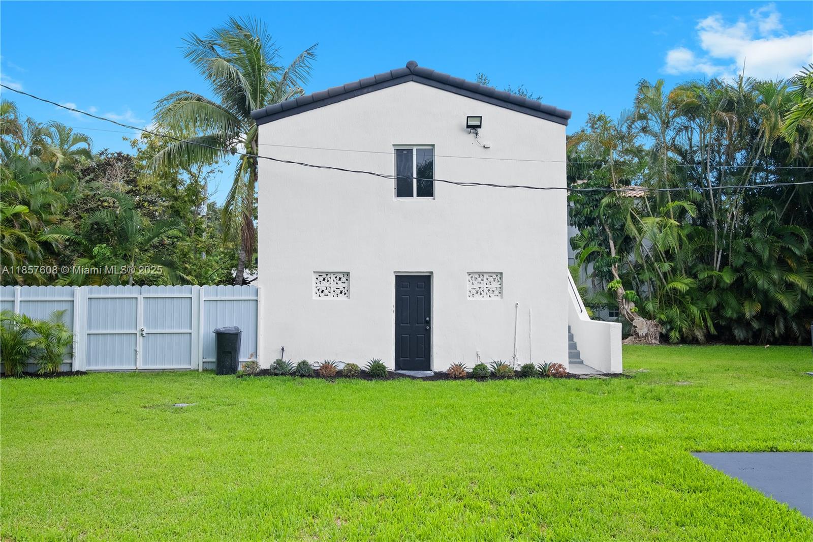 117 4 / 3 2521 sq. ft. $ 2026-01-10 0 Photo