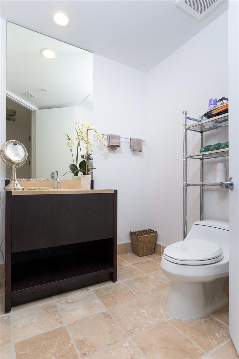 4208 2 / 3 1570 sq. ft. $ 2025-08-12 0 Photo