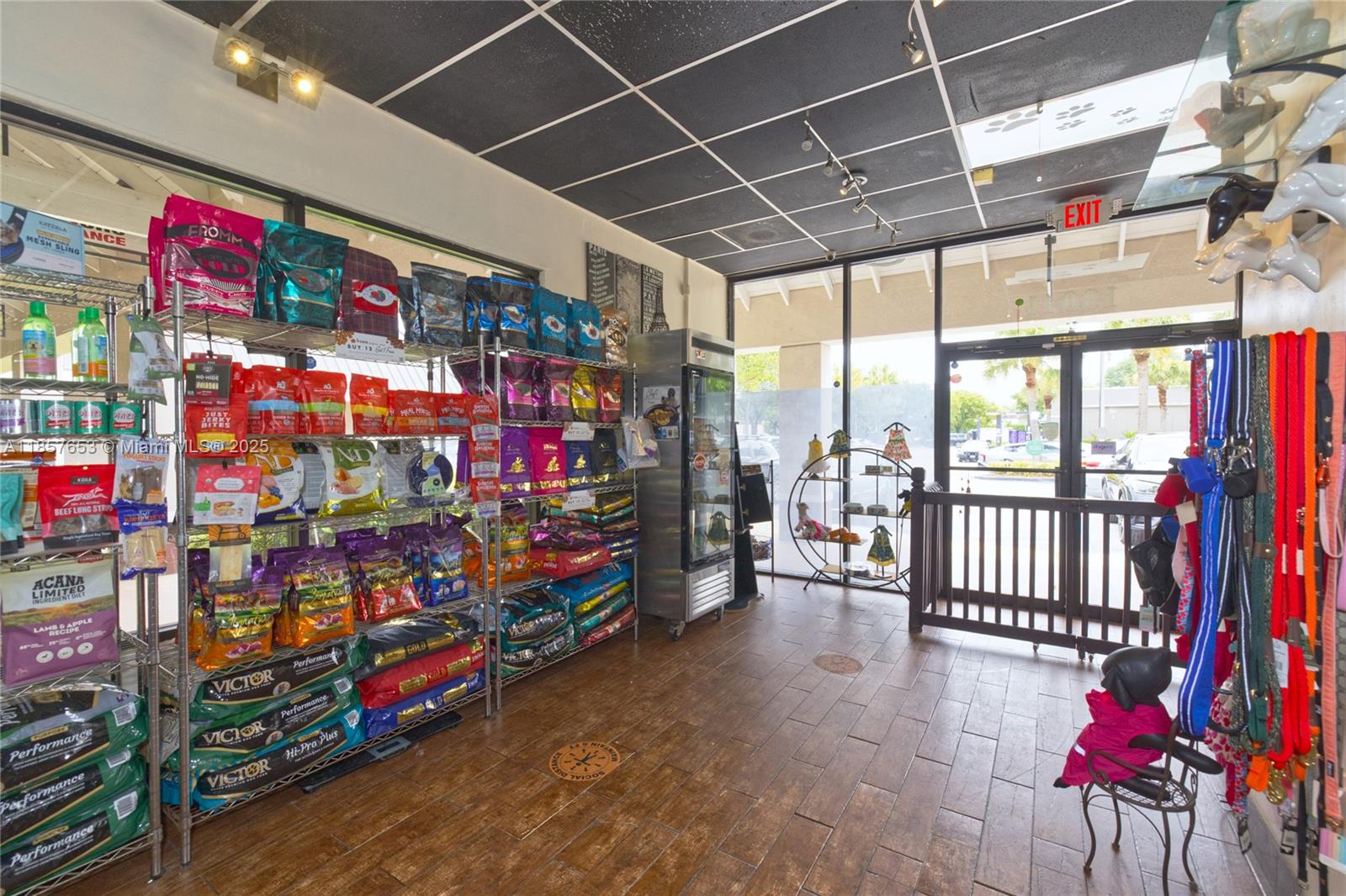 See details / sq. ft. $ 2025-08-12 0 Photo