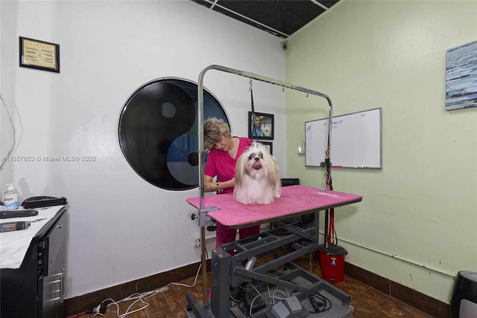 See details / sq. ft. $ 2025-08-12 0 Photo