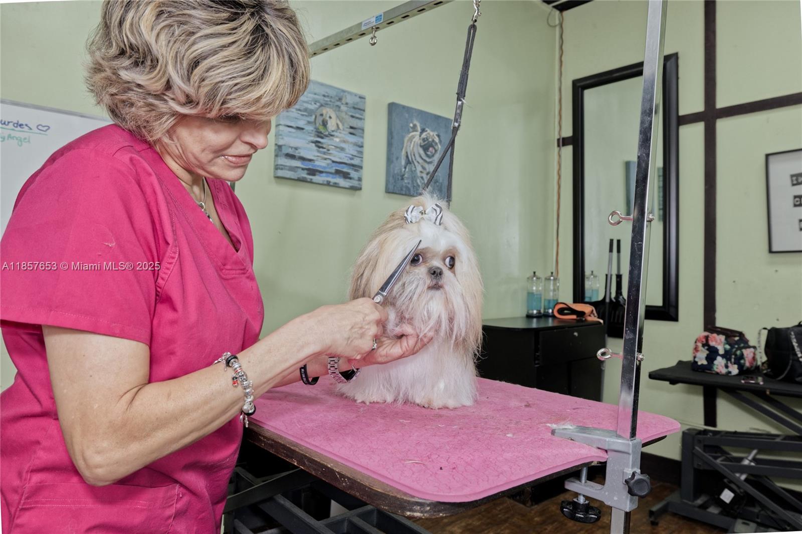 See details / sq. ft. $ 2025-08-12 0 Photo