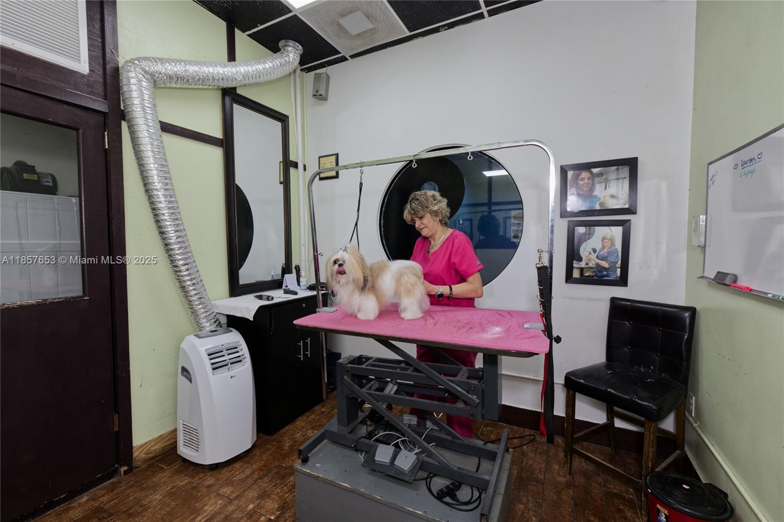 See details / sq. ft. $ 2025-08-12 0 Photo