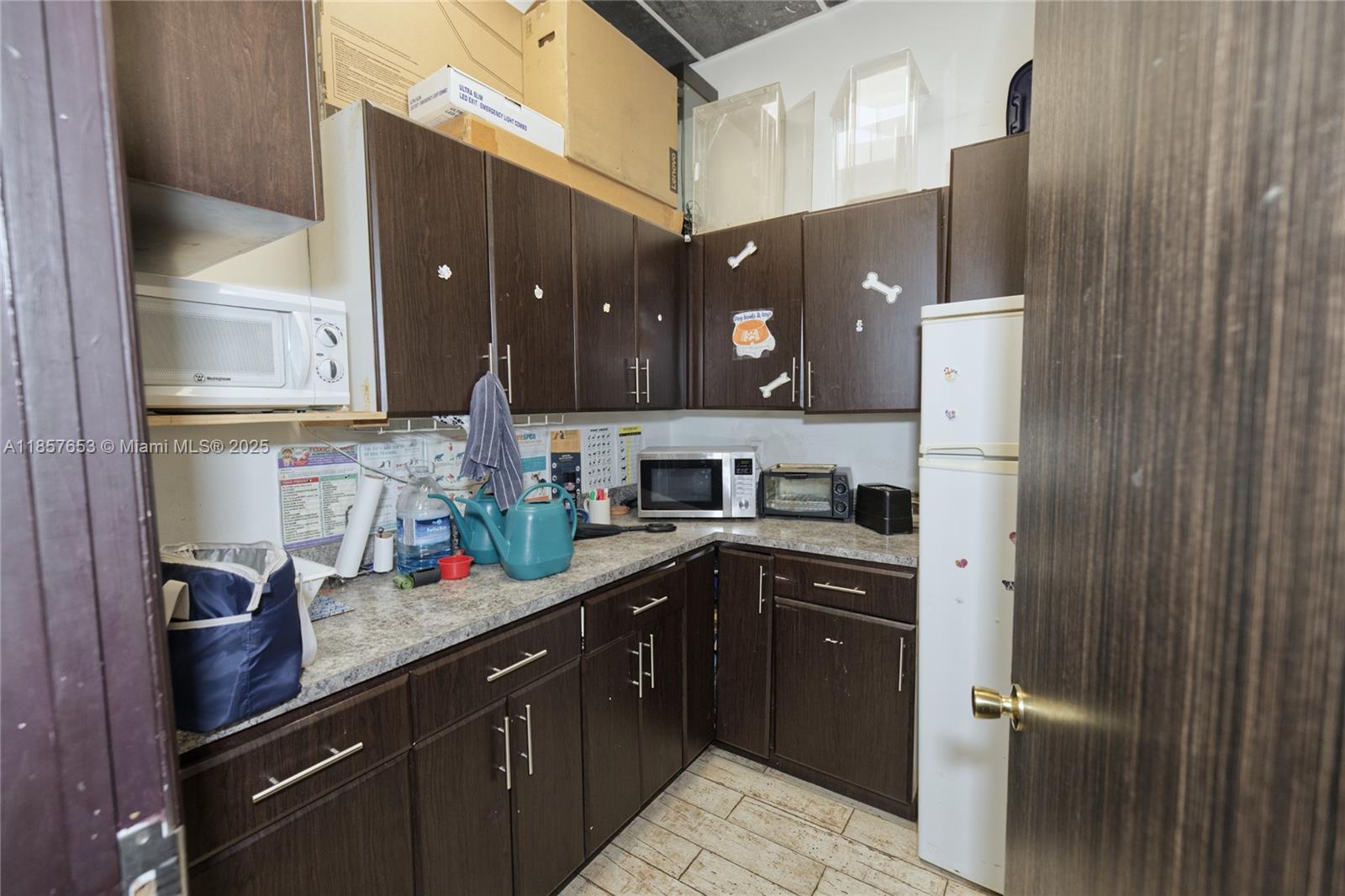 See details / sq. ft. $ 2025-08-12 0 Photo