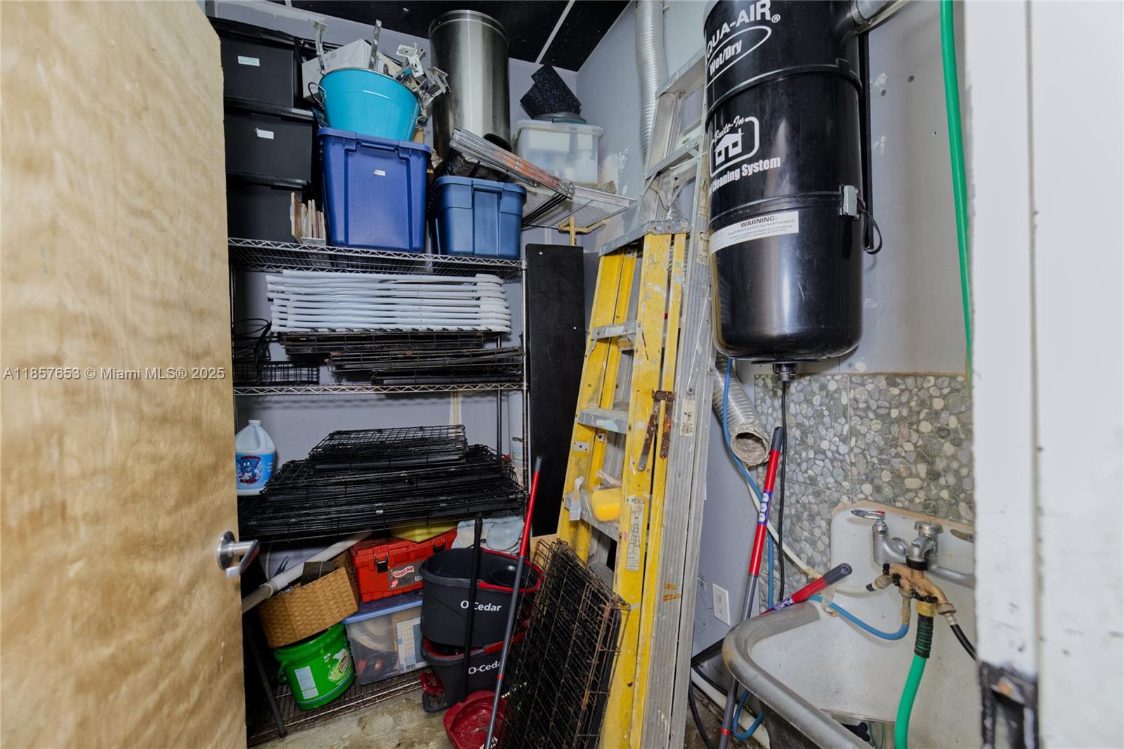 See details / sq. ft. $ 2025-08-12 0 Photo