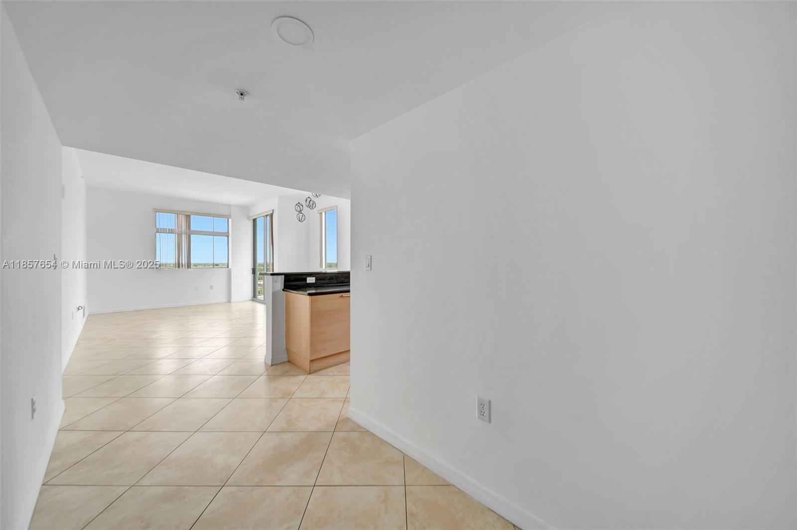 Photo of 140 Dixie Hwy  #1037, Hollywood, Florida, 33020 - 