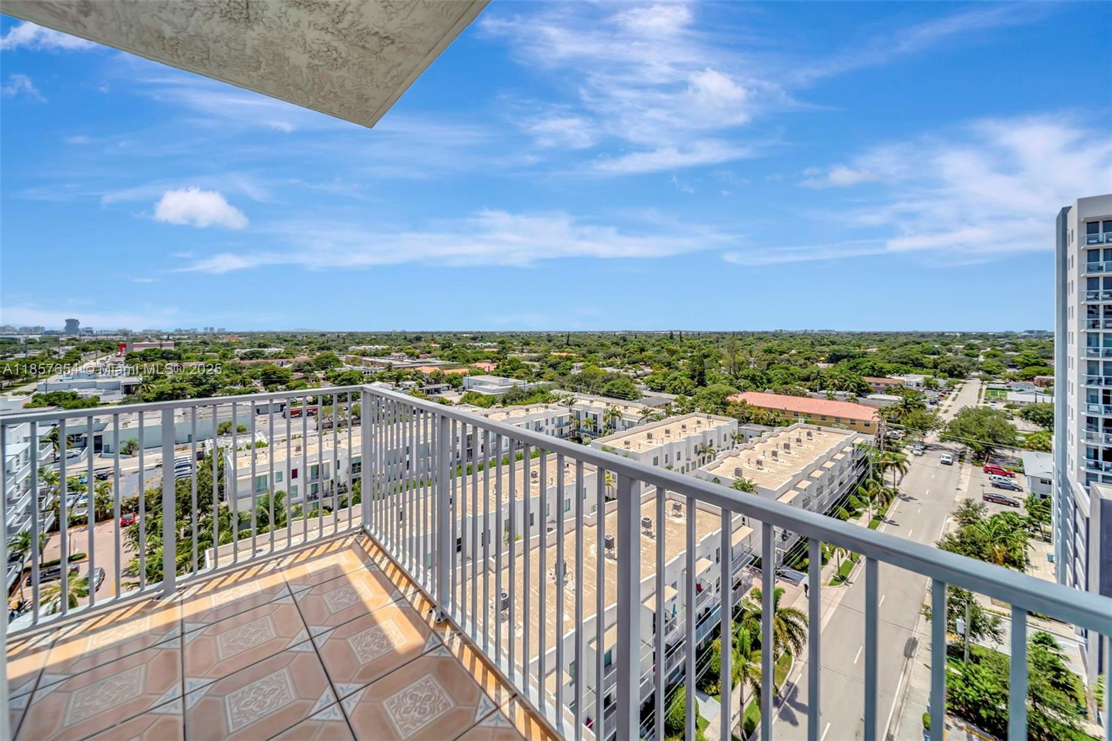 Photo of 140 Dixie Hwy  #1037, Hollywood, Florida, 33020 - 