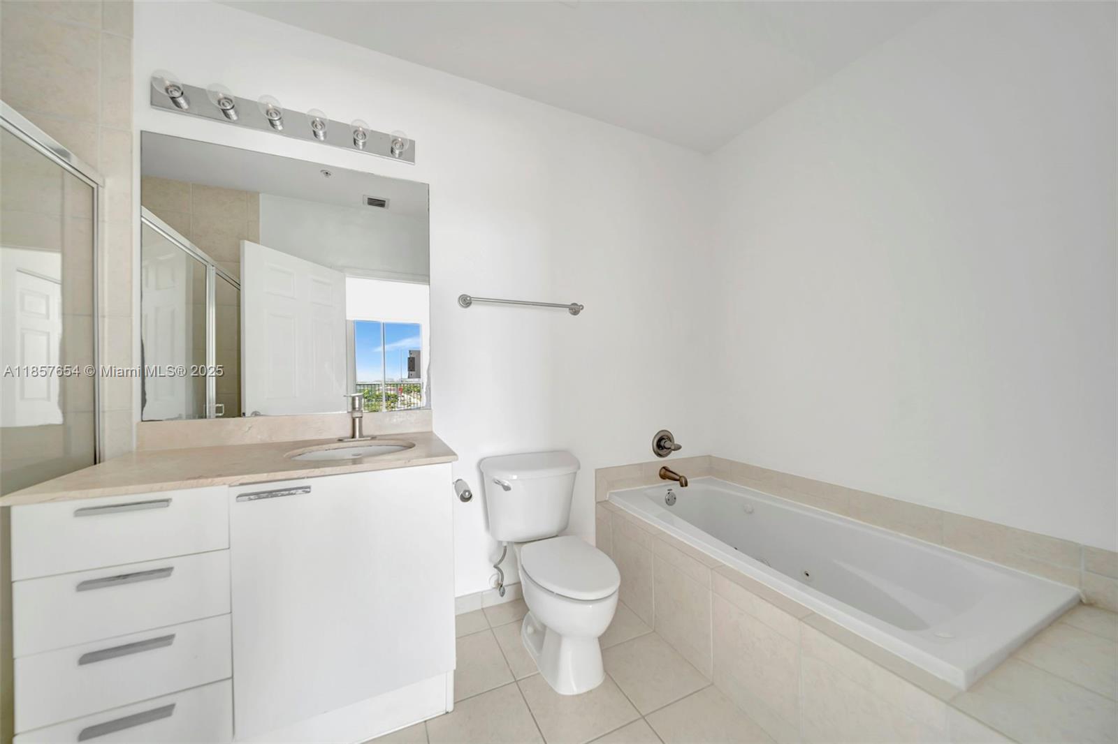 Photo of 140 Dixie Hwy  #1037, Hollywood, Florida, 33020 - 