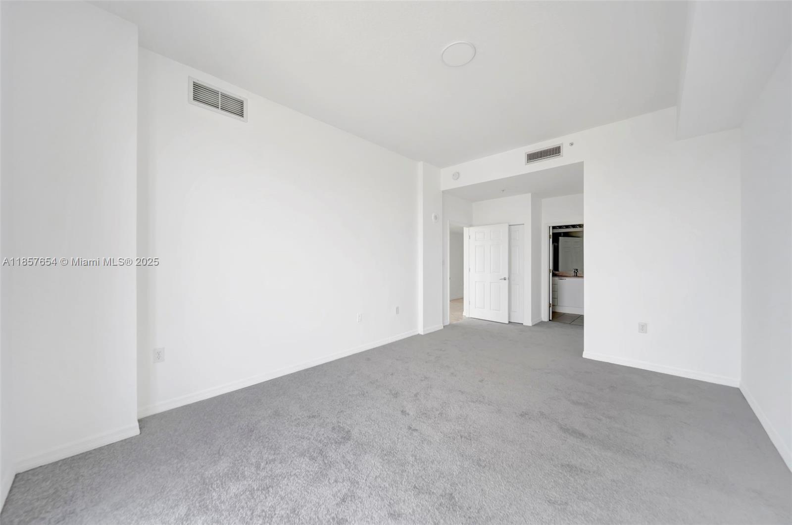 Photo of 140 Dixie Hwy  #1037, Hollywood, Florida, 33020 - 