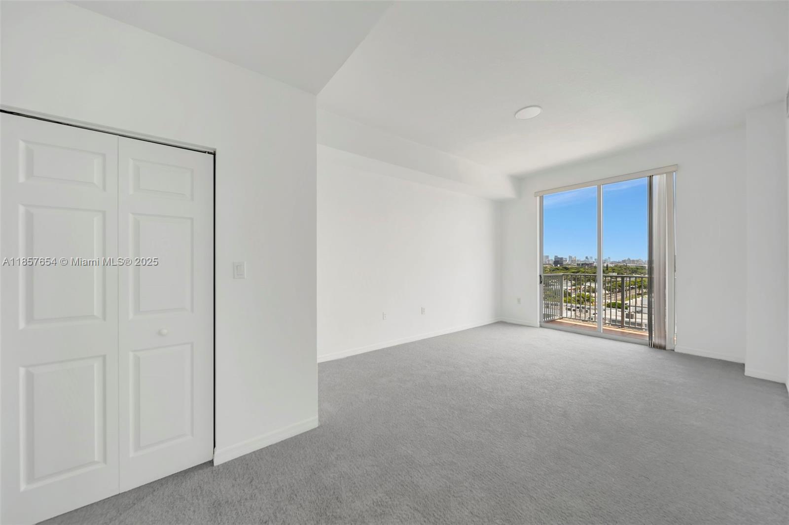 Photo of 140 Dixie Hwy  #1037, Hollywood, Florida, 33020 - 