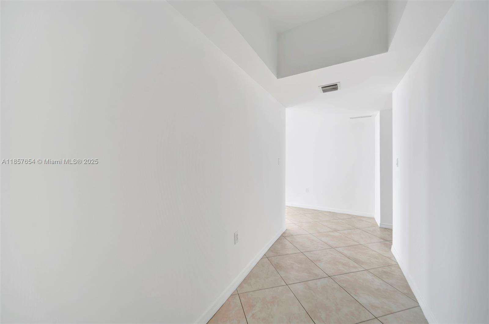 Photo of 140 Dixie Hwy  #1037, Hollywood, Florida, 33020 - 