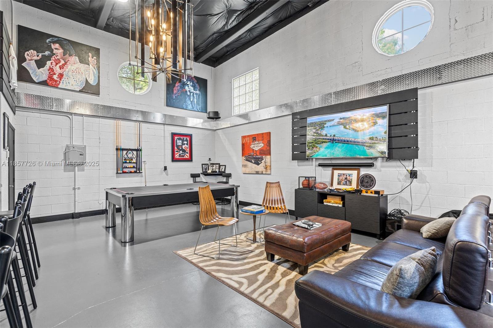 See details 9S / sq. ft. $ 2025-08-12 0 Photo