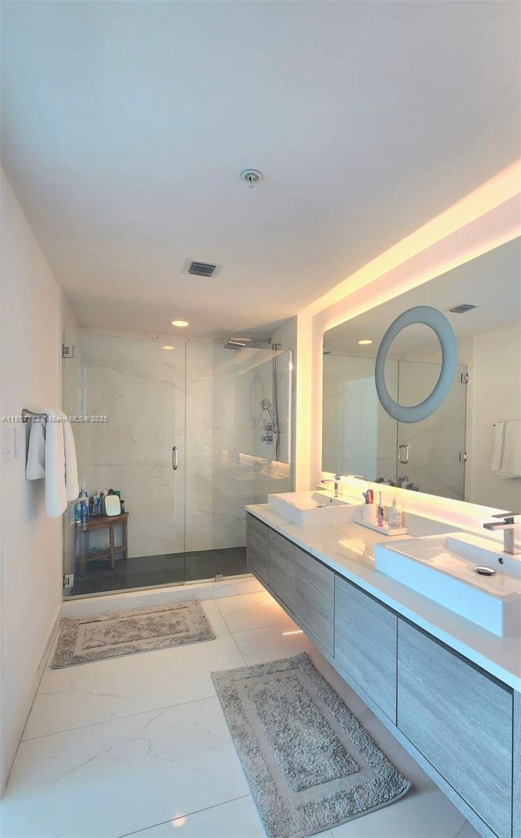 Photo of 400 Sunny Isles Blvd  #515, Sunny Isles Beach, Florida, 33160 - Master Bathroom