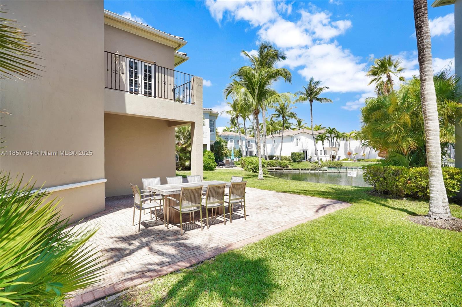 Photo of 3245 207th Ter  (3245), Aventura, Florida, 33180 - 