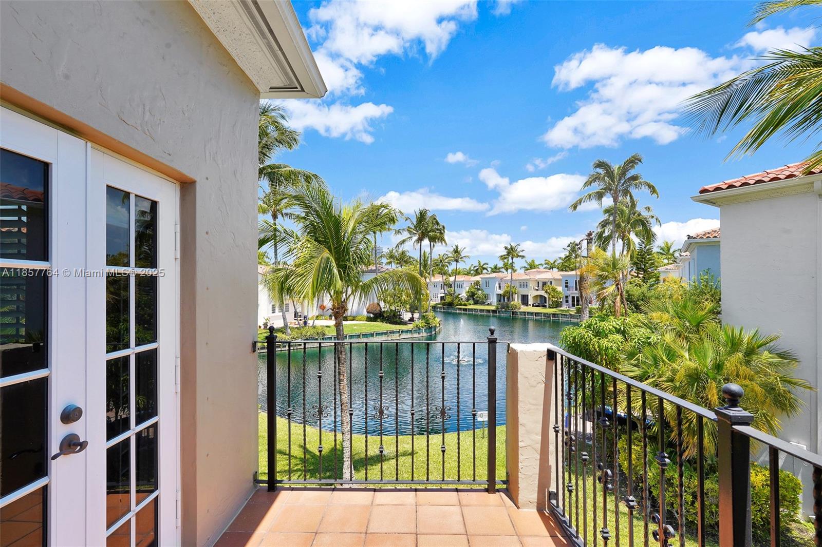 Photo of 3245 207th Ter  (3245), Aventura, Florida, 33180 - 