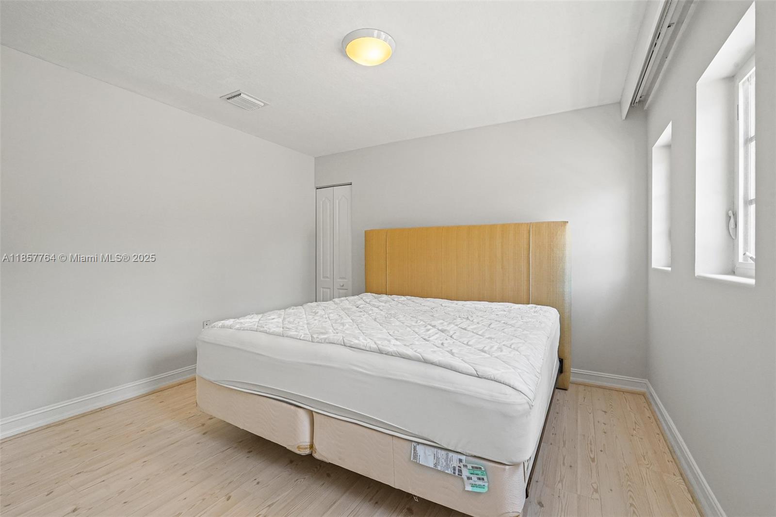 Photo of 3245 207th Ter  (3245), Aventura, Florida, 33180 - 