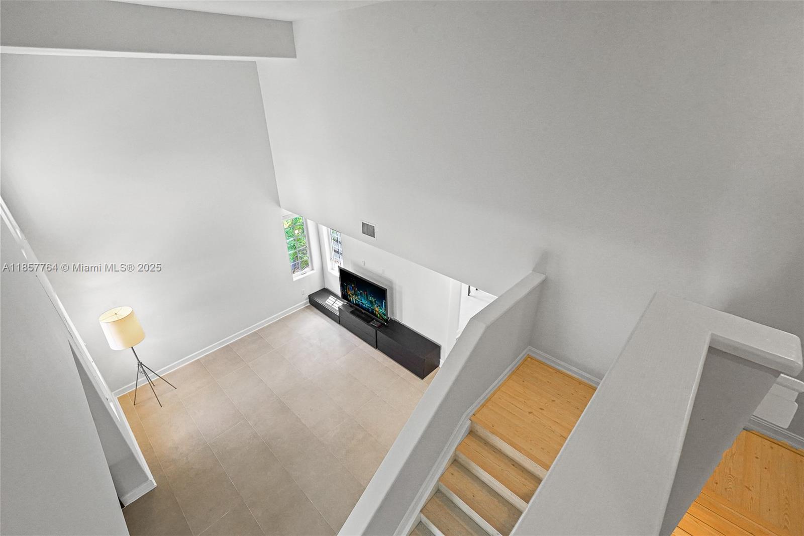 Photo of 3245 207th Ter  (3245), Aventura, Florida, 33180 - 