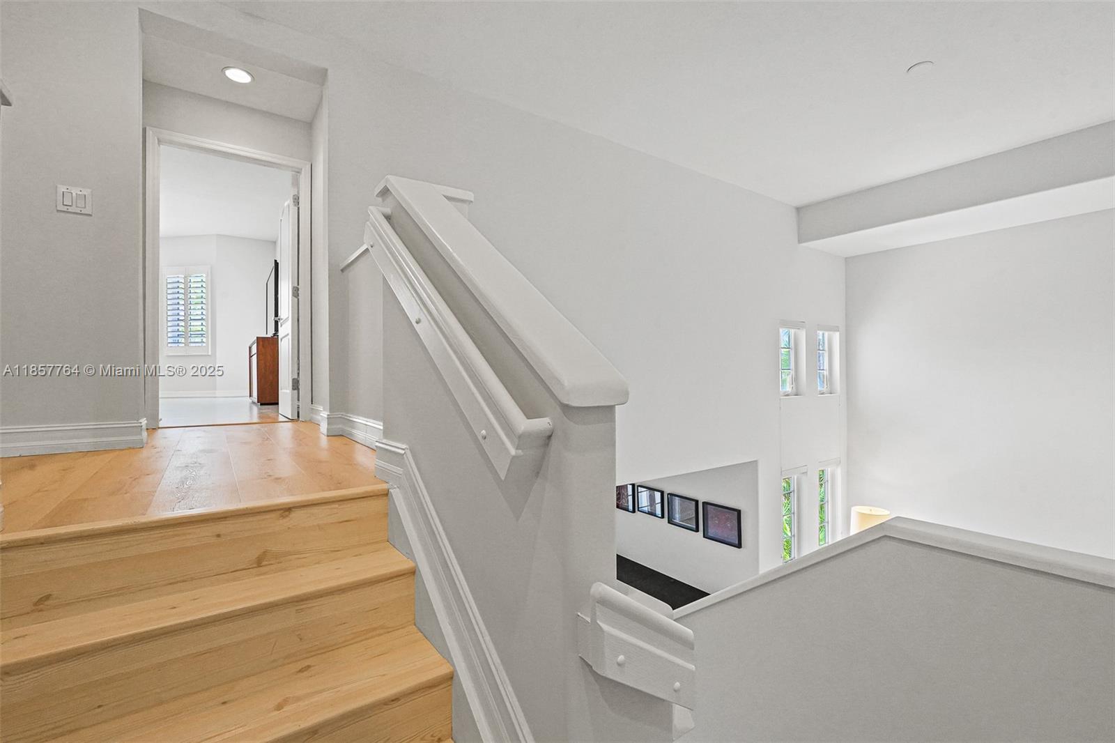 Photo of 3245 207th Ter  (3245), Aventura, Florida, 33180 - 