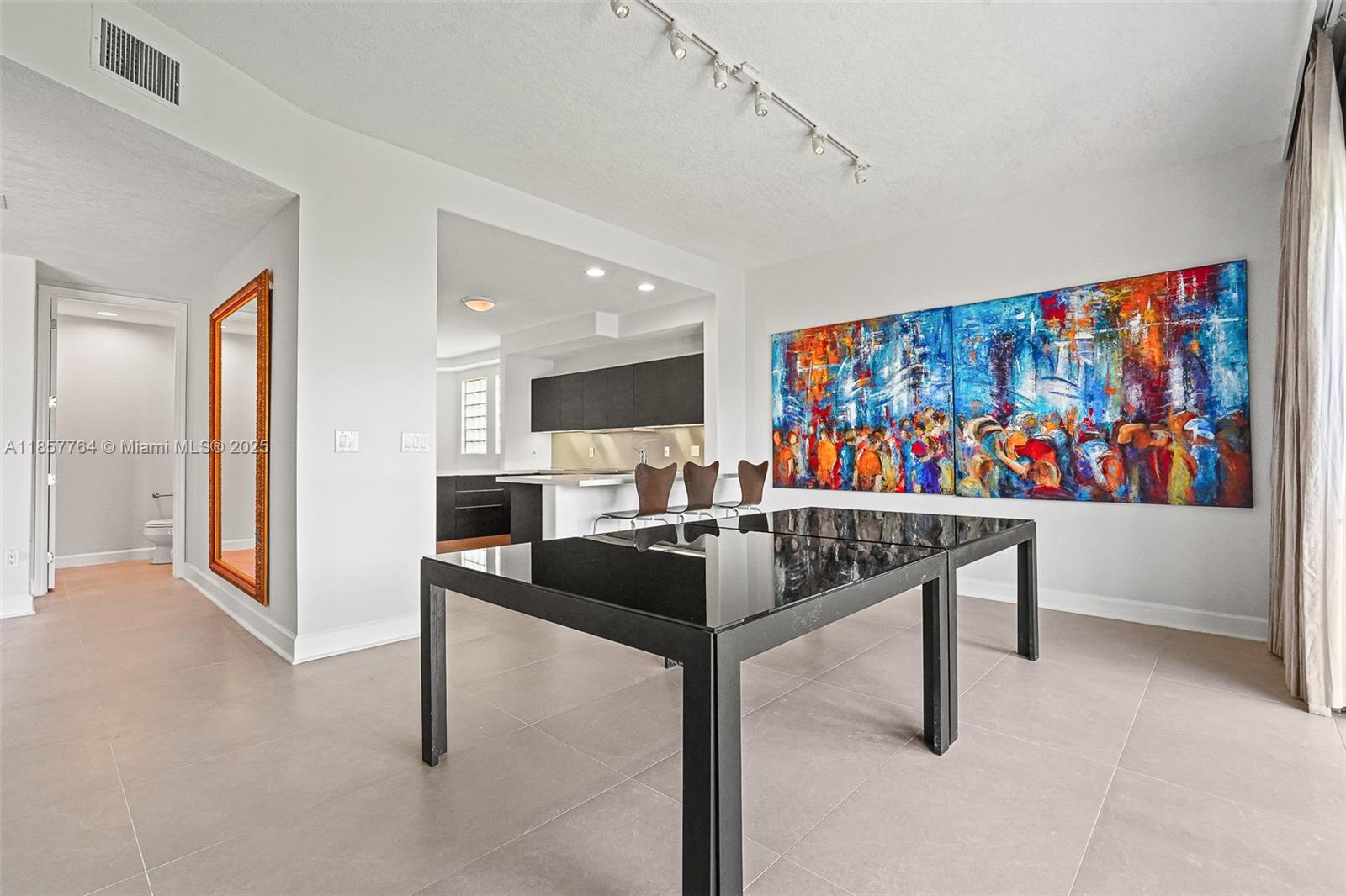 Photo of 3245 207th Ter  (3245), Aventura, Florida, 33180 - 