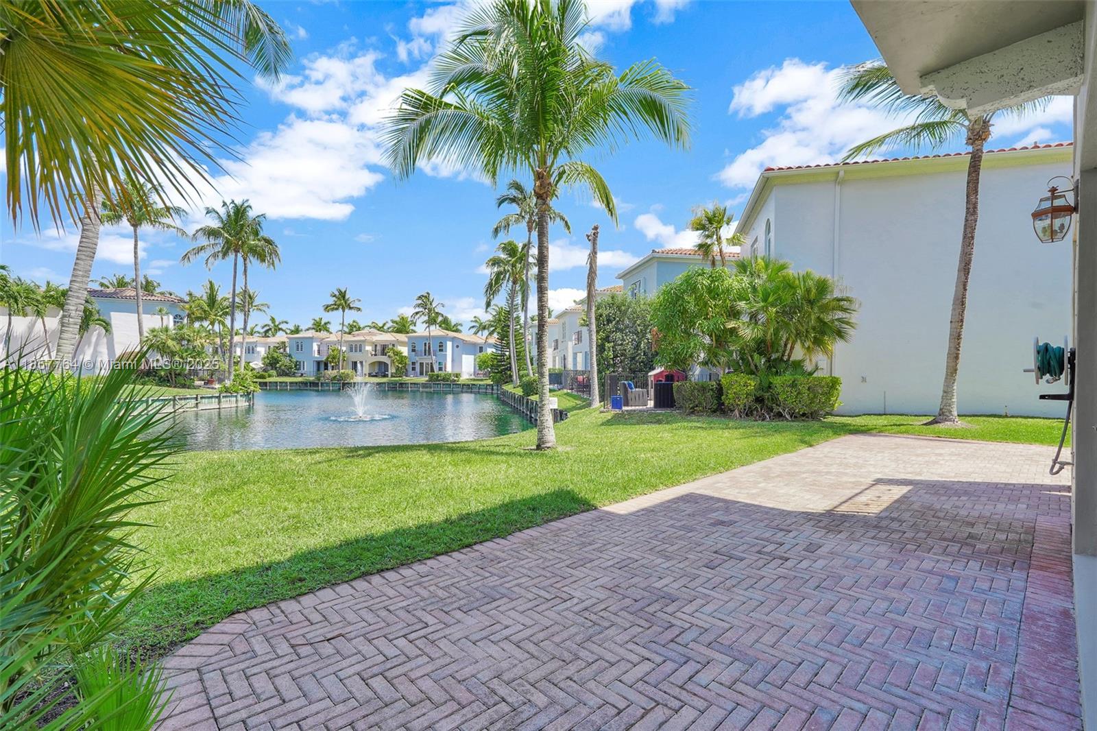 Photo of 3245 207th Ter  (3245), Aventura, Florida, 33180 - 
