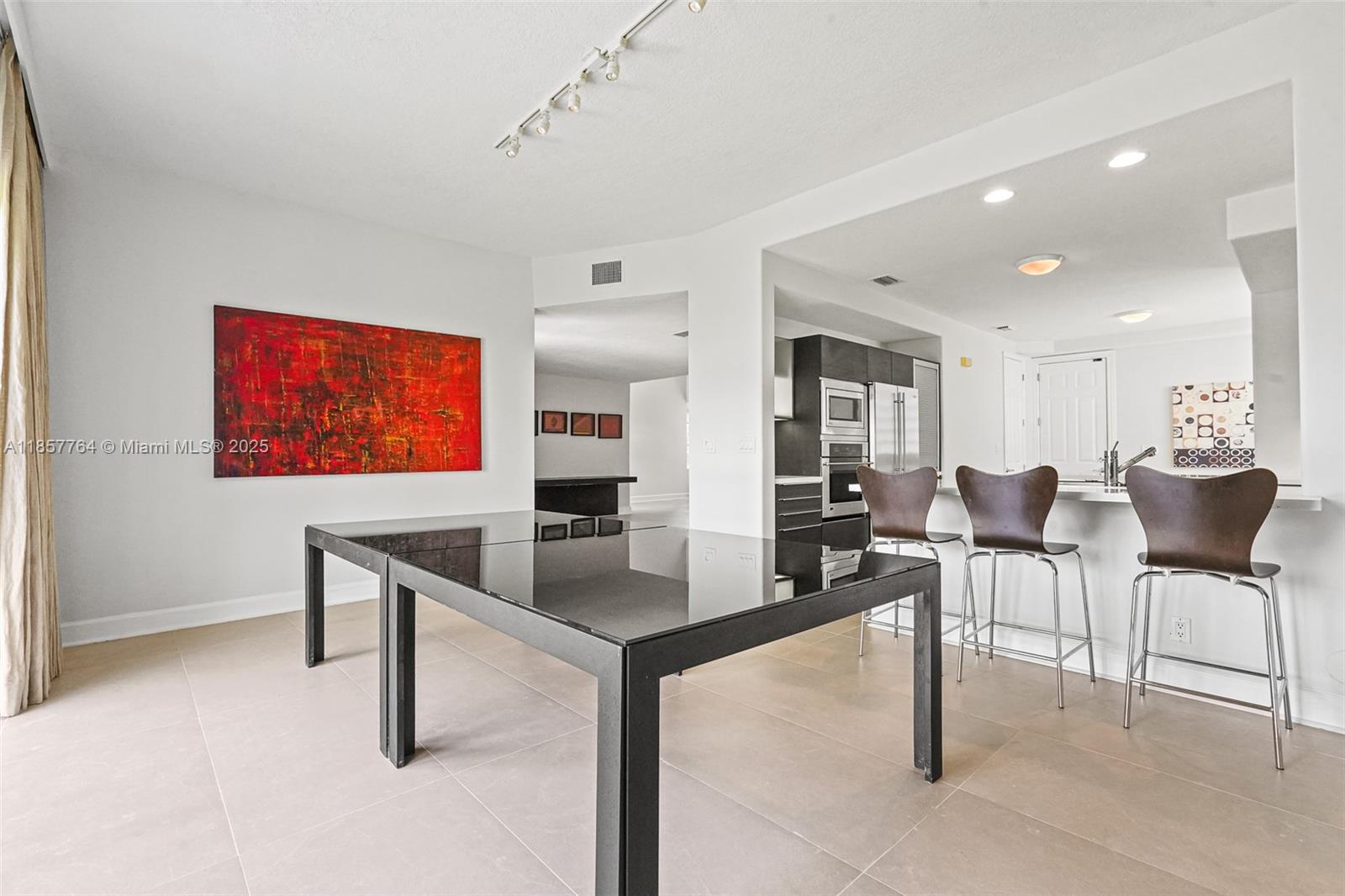 Photo of 3245 207th Ter  (3245), Aventura, Florida, 33180 - 